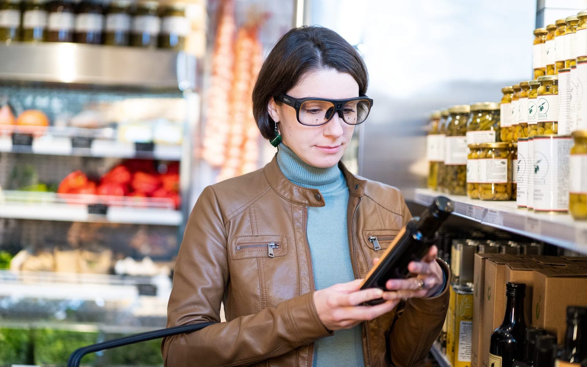 Shopping in a store wearing Tobii Pro Glasses 3